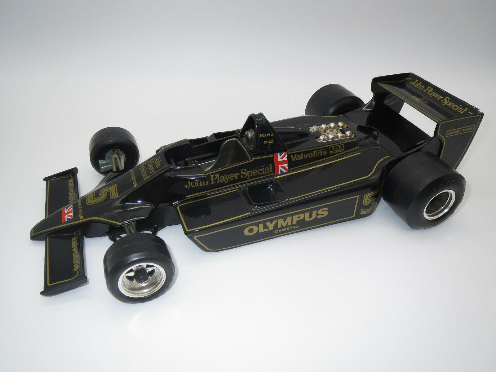 Bburago 2105 Lotus 79