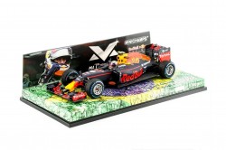 447161233_Minichamps_RedBull-Verstappen