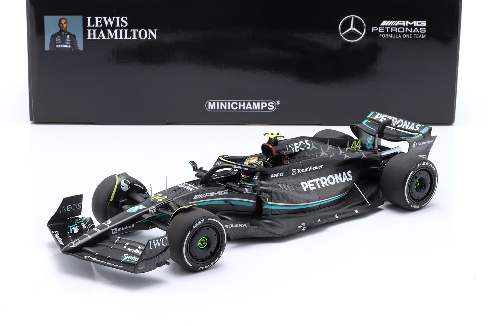 Minichamps 110230144 Mercedes W14