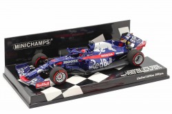 417190926_Minichamps_Toro Rosso-Kvyat