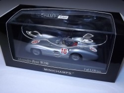 433543016b_Minichamps_Mercedes-Fangio