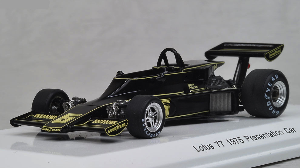 Spark R70041 Lotus 77